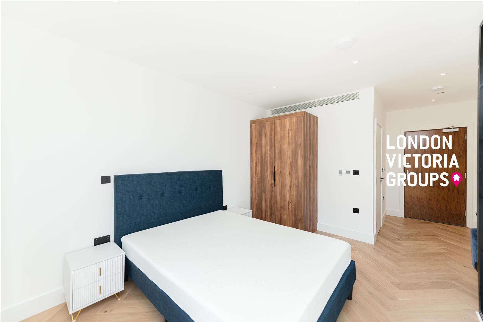Huntingdon Apartments, 1 Graphite Square, LONDON